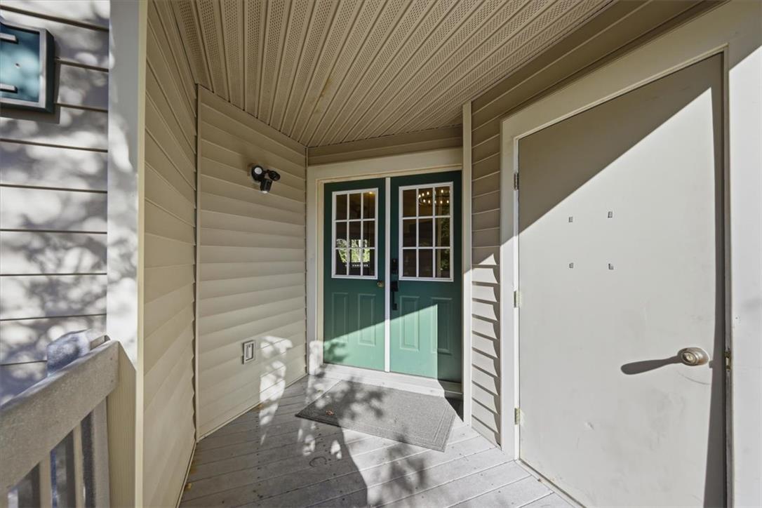 179 Hawthorne Court