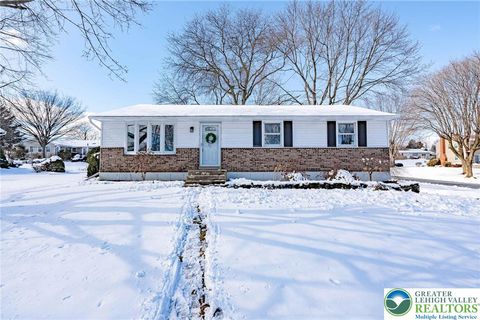 Photo of 2145 15th Street, Bethlehem Twp, PA 18020 (MLS # 771995)