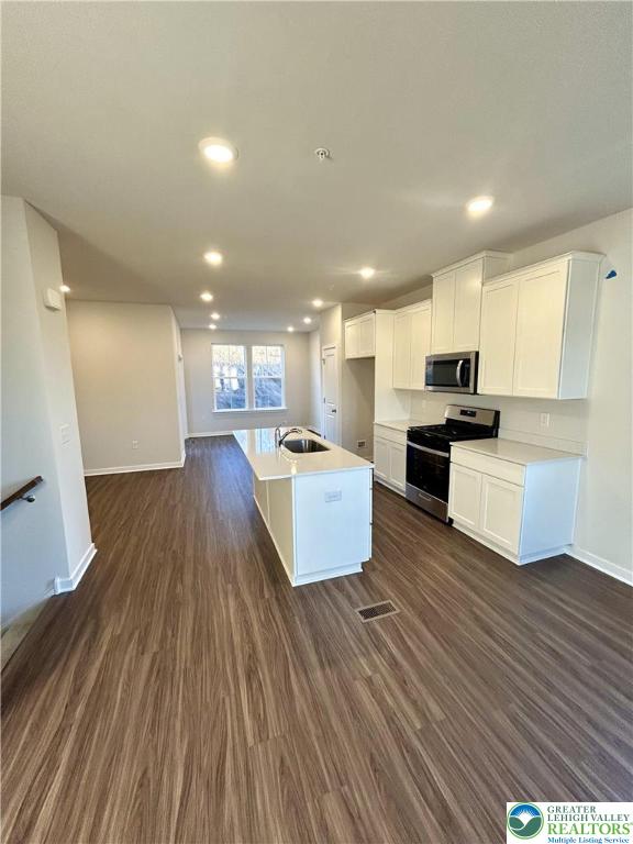 Upper Saucon Twp, Pennsylvania 18036, United States, 3 Bedrooms Bedrooms, ,3 BathroomsBathrooms,Residential,Active,256796