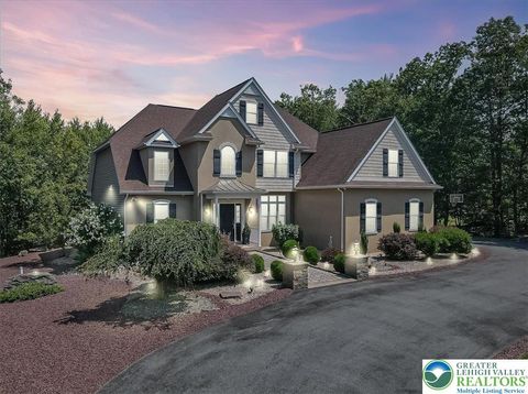 Photo of 389 SW Joanne Court, Pocono Twp, PA 18321 (MLS # 762060) Photo of 389 SW Joanne Court, Pocono Twp, PA 18321 (MLS # 762060)