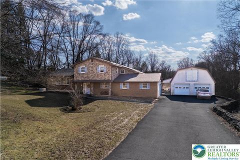 Homes For Sale - 120 Royal Manor Road<br/> Northampton County, Easton, PA 18042