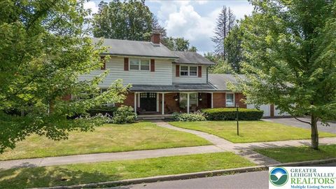 Photo of 2710 W Liberty St #2702, Allentown, PA 18104 (MLS # 761578) Photo of 2710 W Liberty St #2702, Allentown, PA 18104 (MLS # 761578)