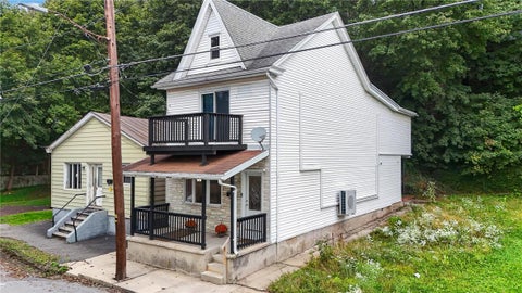 Homes For Sale - 215 Schuylkill Avenue<br/> Schuylkill County, Tamaqua Boro, PA 18252
