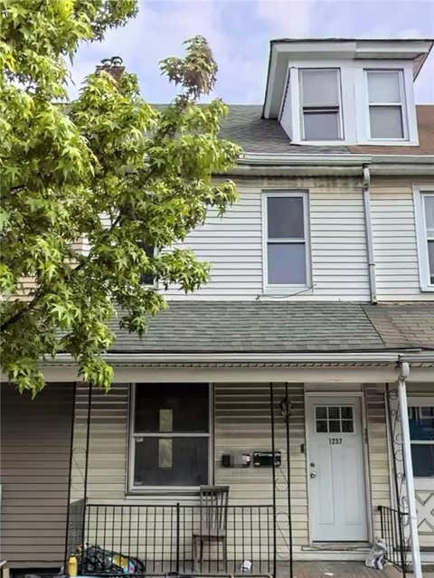 Townhouse For Rent - 1237 Butler Street #UNIT 2<br/> Easton, PA 18042