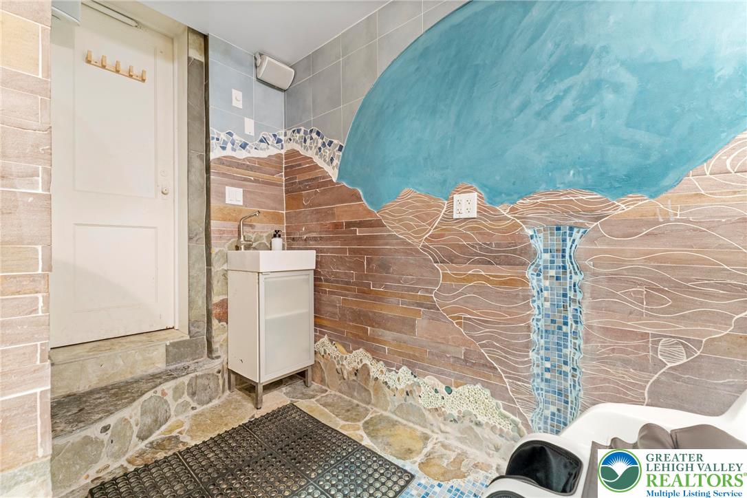 Catasauqua Boro, Pennsylvania 18032, United States, ,Residential,Active,246865