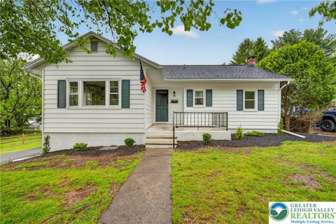 Homes For Sale - 223 Oak Street<br/> Washington, PA 18072