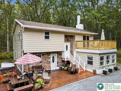Photo of 135 Dogwood Drive, Penn Forest Twp, PA 18229 (MLS # 765477) Photo of 135 Dogwood Drive, Penn Forest Twp, PA 18229 (MLS # 765477)