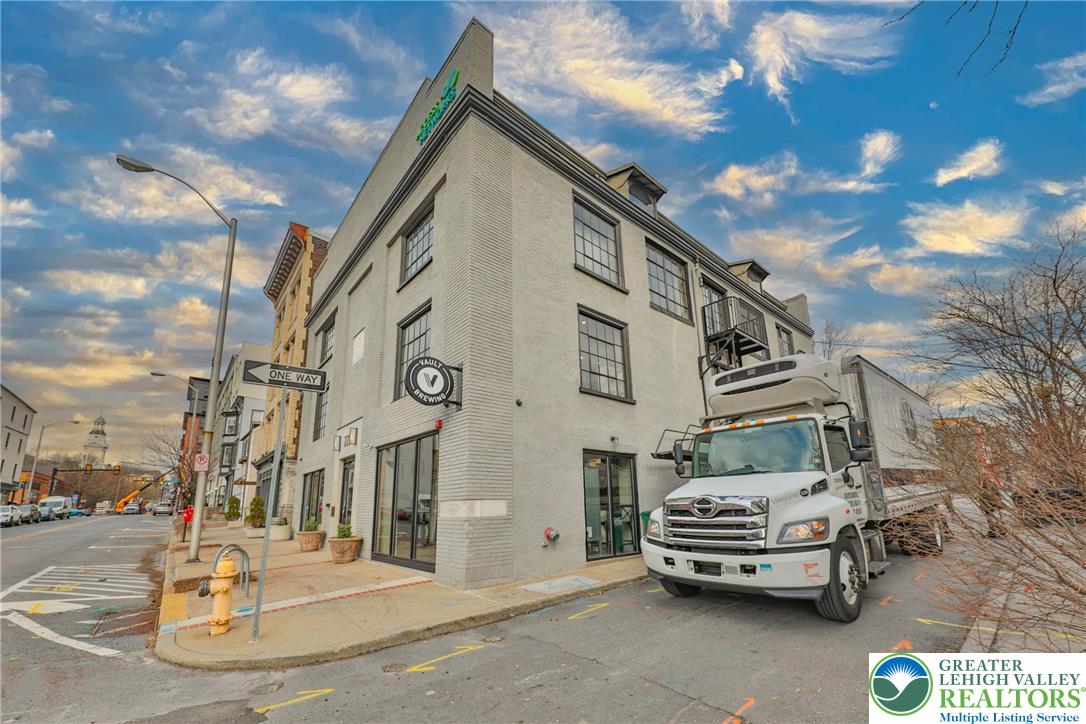 225 Ferry Street