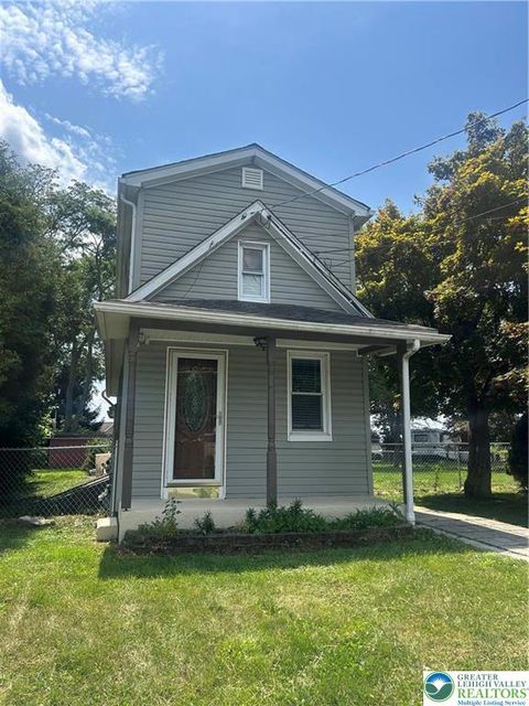Photo of 1658 Dennis Street, Bethlehem, PA 18020 (MLS # 770414)