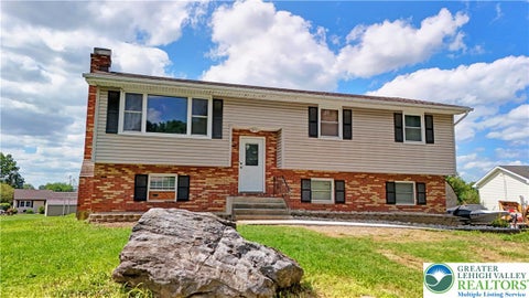 Photo for 467 W Locust Lane