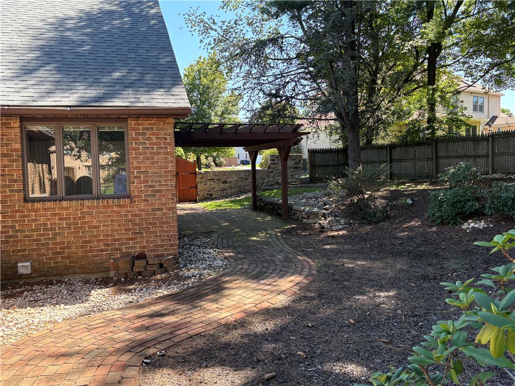 928 Barnsdale Road
