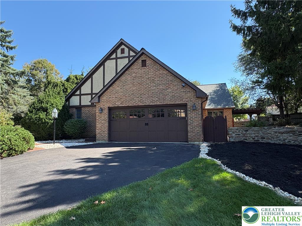 928 Barnsdale Road