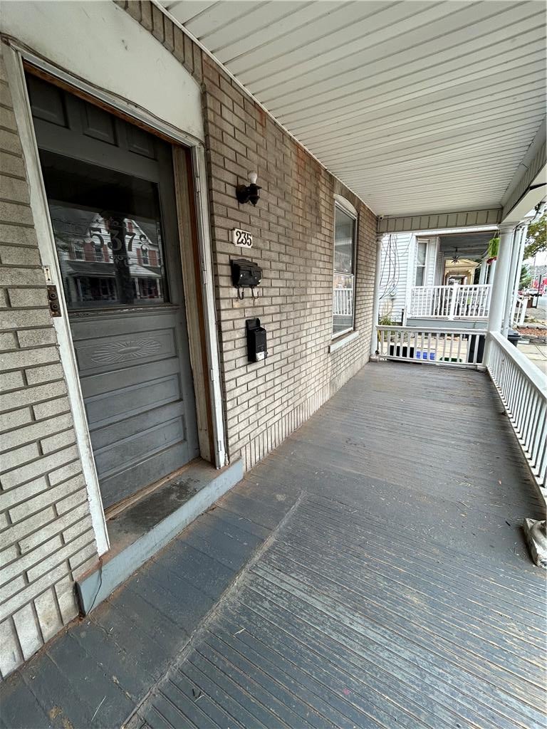 235 E Goepp Street 2