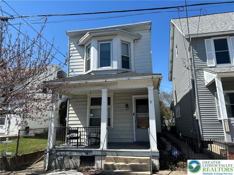 Photo of 333 Hanover Street #Apt 2, Bethlehem, PA 18018 (MLS # 774792)