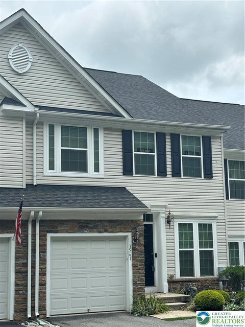 Townhouse For Rent - 3561 Windsor Court<br/> Upper Nazareth Twp, PA 18064