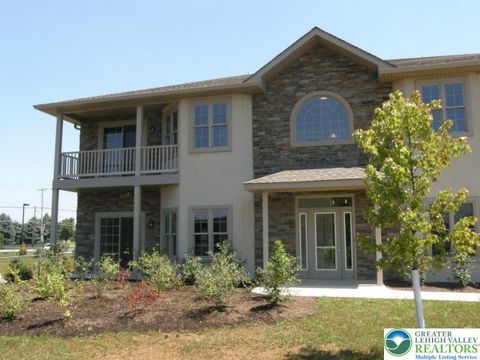 Photo of 1952 Wagner Drive #D, Easton, PA 18045 (MLS # 772341)