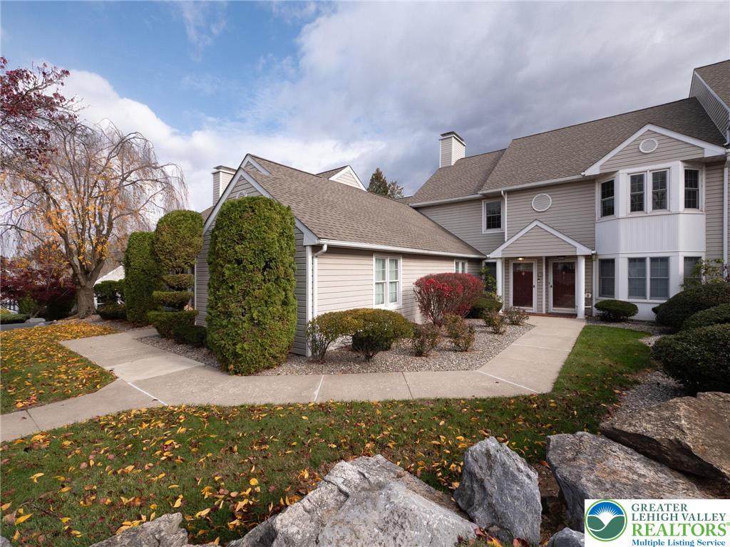 Muhlenberg Twp, Pennsylvania 19605, United States, 2 Bedrooms Bedrooms, ,2 BathroomsBathrooms,Residential,Active,244318