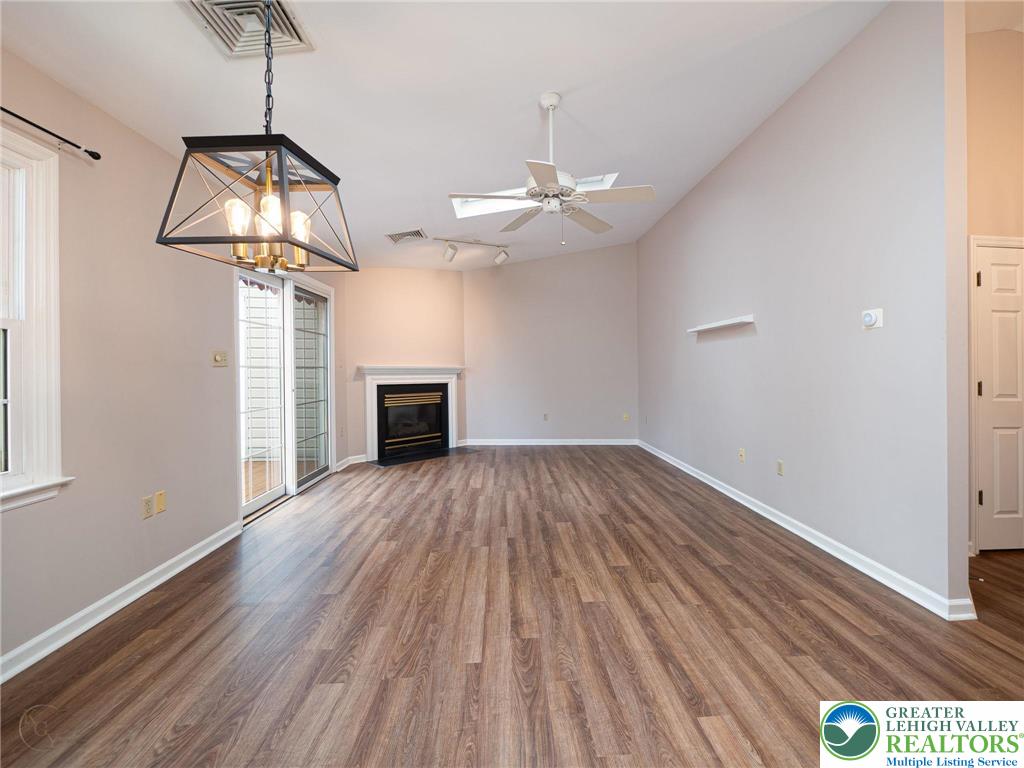 Muhlenberg Twp, Pennsylvania 19605, United States, 2 Bedrooms Bedrooms, ,2 BathroomsBathrooms,Residential,Active,244318