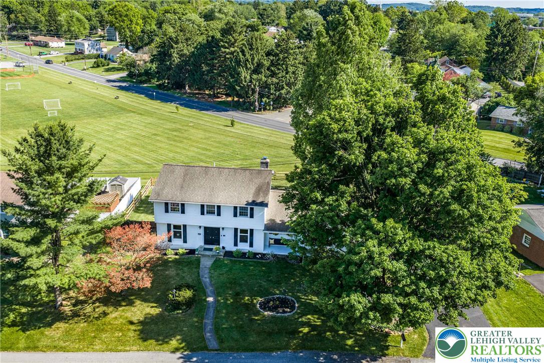 3146 Club Drive