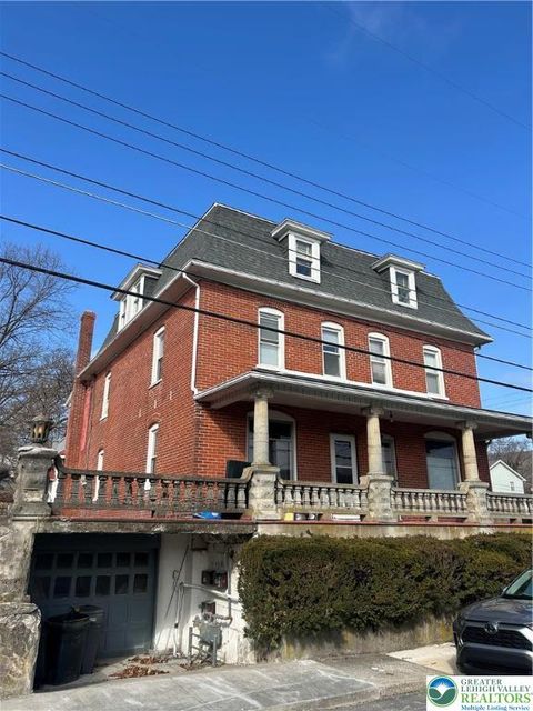 Photo of 412 Pennsylvania Avenue, Roseto Boro, PA 18013 (MLS # 770603)