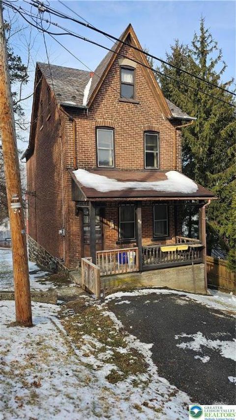 Photo of 415 Stoneman Street, Bethlehem, PA 18015 (MLS # 770176)