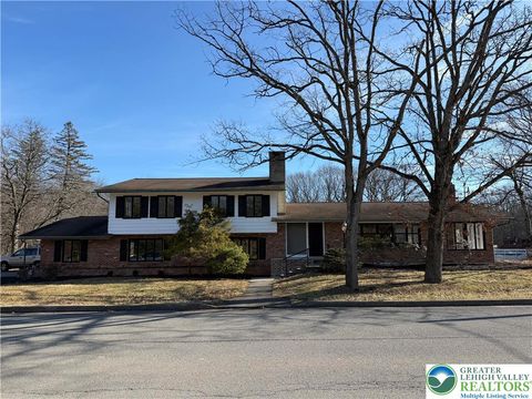 Photo of 123 Eisenhower Boulevard, Roseto Boro, PA 18013 (MLS # 770591)