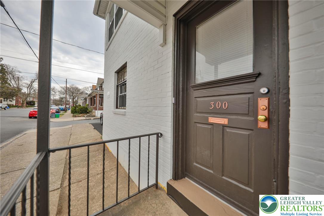 300 Locust Street