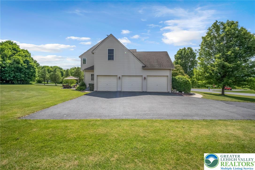 204 Bushkill Ridge Road
