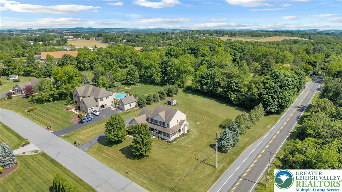 204 Bushkill Ridge Road