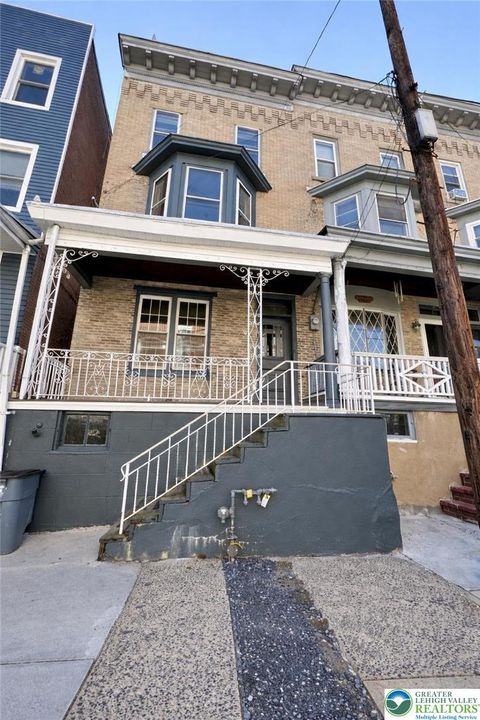 Photo of 517 W NORWEGIAN Street, Pottsville, PA 17901 (MLS # 774912)