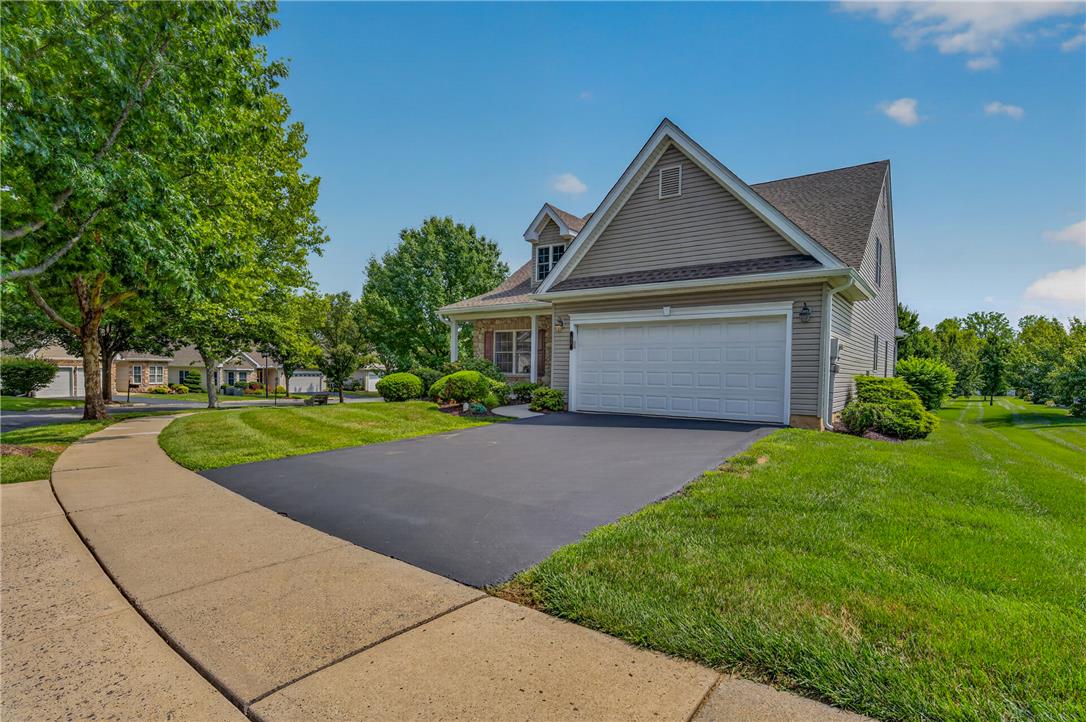 51 Glenmoor Circle N