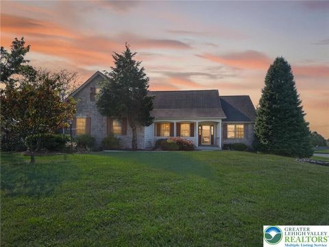 Photo of 5324 Carriage Path Drive, Whitehall, PA 18078 (MLS # 766737) Photo of 5324 Carriage Path Drive, Whitehall, PA 18078 (MLS # 766737)