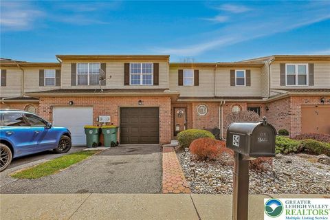 Townhouse For Sale - 54 Freedom Terrace<br/> Northampton County, Easton, PA 18045