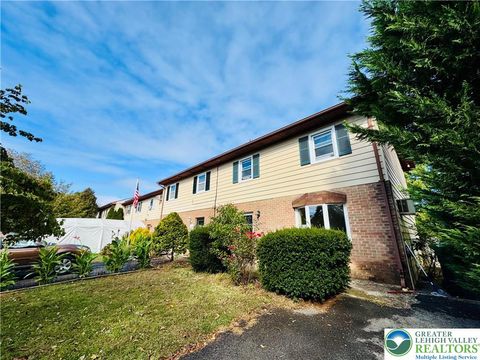 Photo of 2915 Norton Avenue, Palmer Twp, PA 18045 (MLS # 766360) Photo of 2915 Norton Avenue, Palmer Twp, PA 18045 (MLS # 766360)