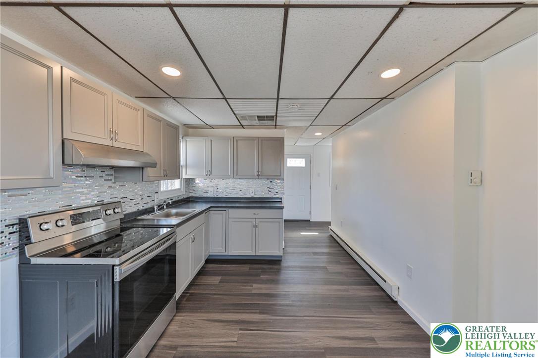 1130 Pembroke Road 2