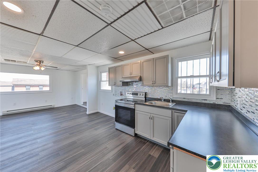 1130 Pembroke Road 2