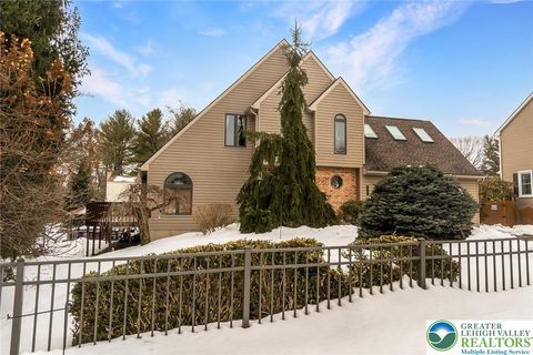 Photo of 2821 Center Street, Freemansburg, PA 18017 (MLS # 772111)