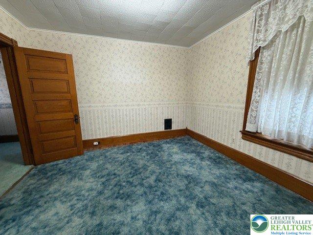 Slatington Boro, Pennsylvania 18080, United States, 5 Bedrooms Bedrooms, ,1 BathroomBathrooms,Residential,Active,192409