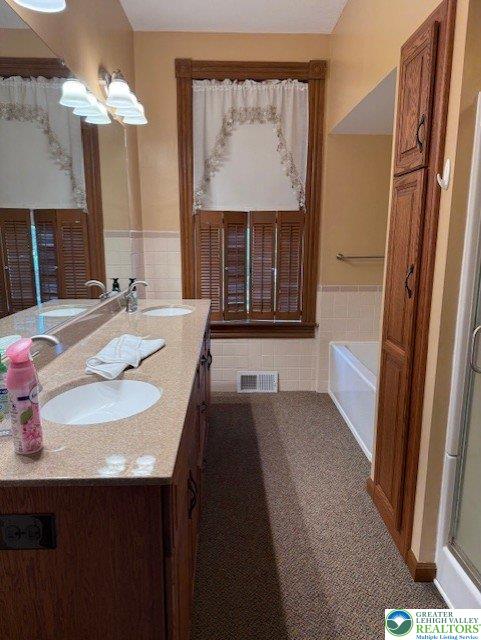 Slatington Boro, Pennsylvania 18080, United States, 5 Bedrooms Bedrooms, ,1 BathroomBathrooms,Residential,Active,192409