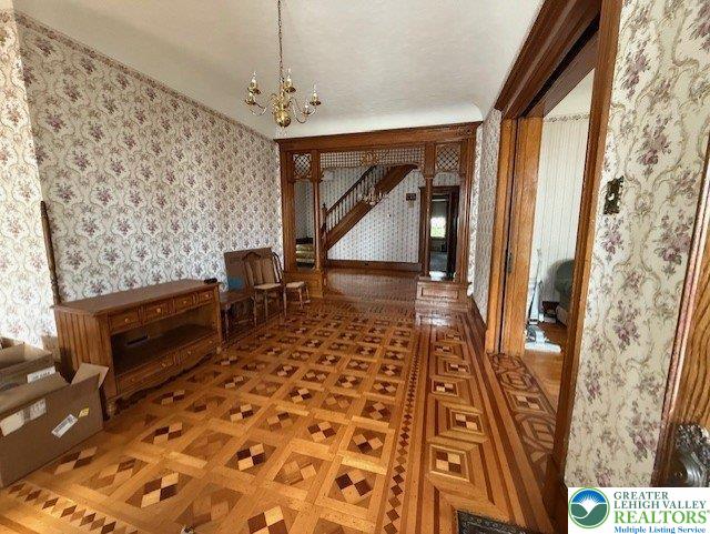 Slatington Boro, Pennsylvania 18080, United States, 5 Bedrooms Bedrooms, ,1 BathroomBathrooms,Residential,Active,192409