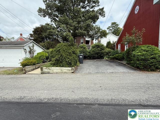 Slatington Boro, Pennsylvania 18080, United States, 5 Bedrooms Bedrooms, ,1 BathroomBathrooms,Residential,Active,192409