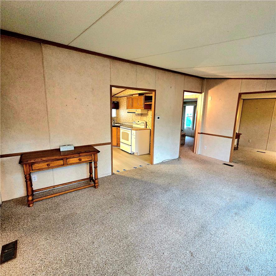 3 Canterbury Court