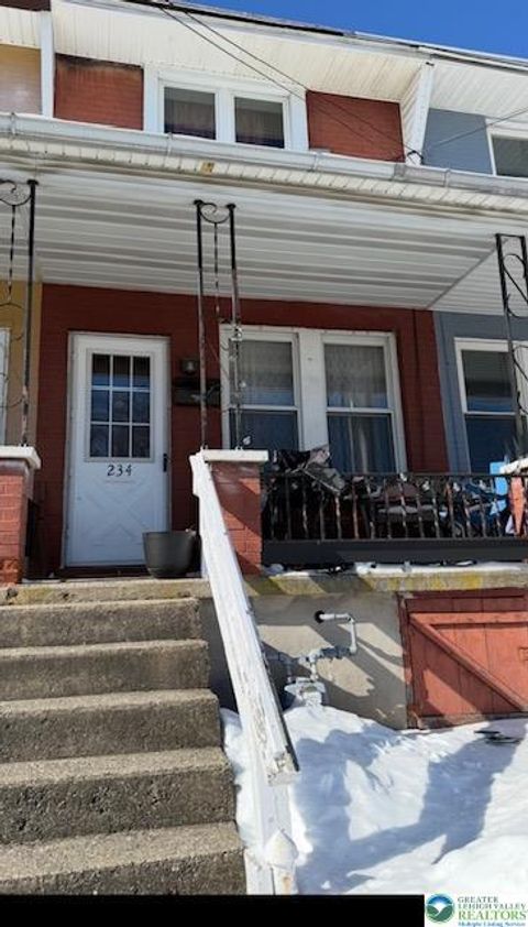 Photo of 234 Clearfield Street, Freemansburg Boro, PA 18017 (MLS # 772051)