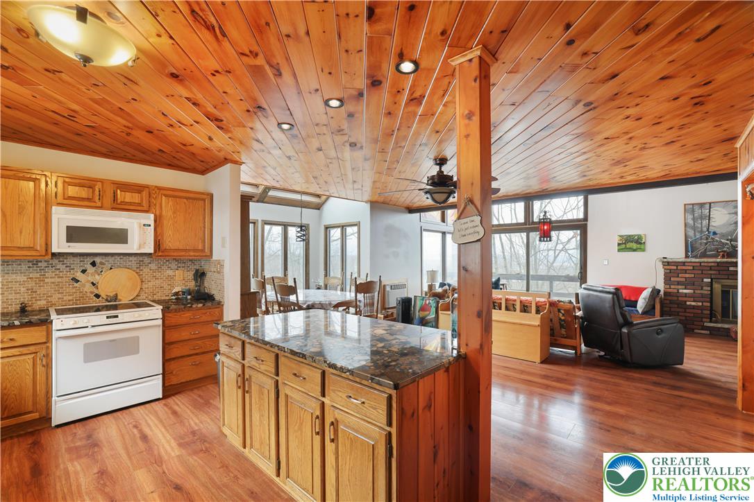262 Overlook Way