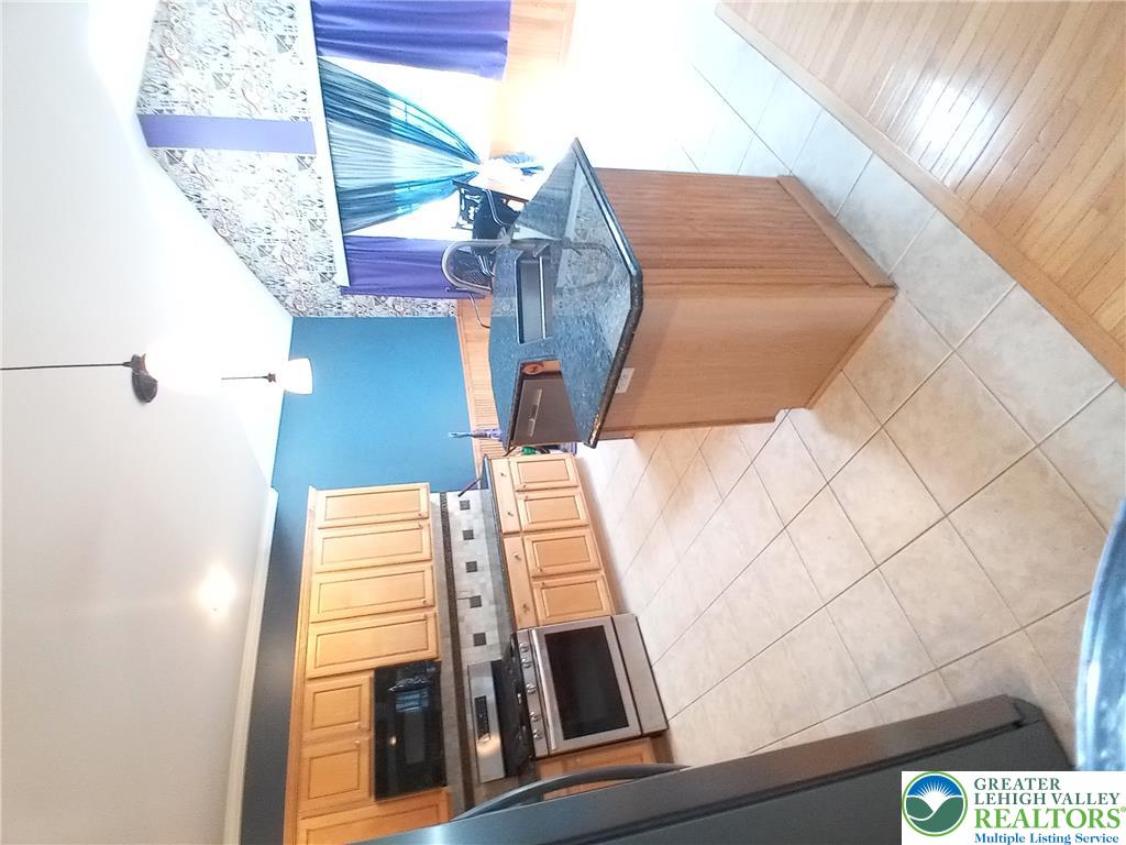 1560 Deer Path Road