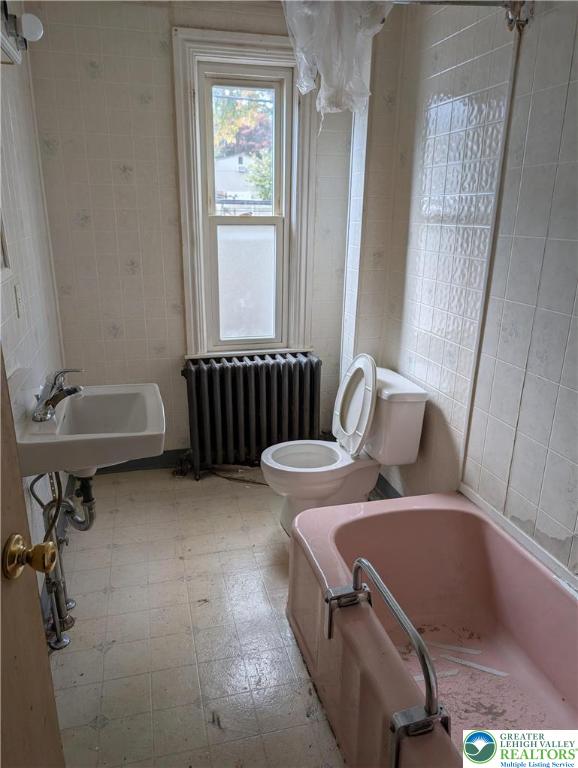 Freemansburg Boro, Pennsylvania 18017, United States, 3 Bedrooms Bedrooms, ,1 BathroomBathrooms,Residential,Pending,234346