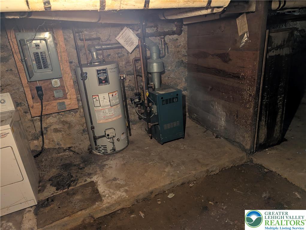 Freemansburg Boro, Pennsylvania 18017, United States, 3 Bedrooms Bedrooms, ,1 BathroomBathrooms,Residential,Pending,234346