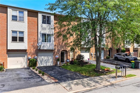 Townhouse For Sale - 341 W 2nd Street<br/> Alburtis Boro, PA 18011