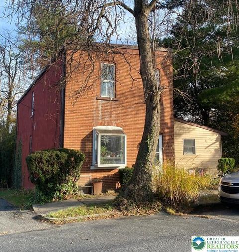 Photo of 112 13th Avenue, Bethlehem, PA 18018 (MLS # 768396)