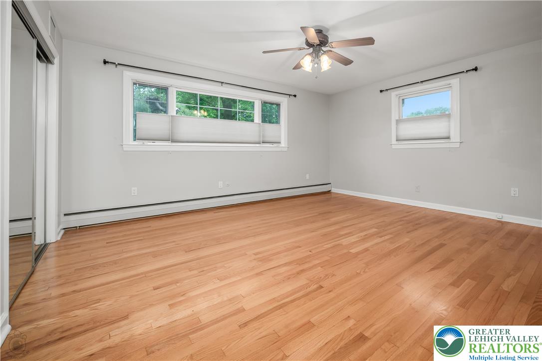 Salisbury Twp, Pennsylvania 18103, United States, 4 Bedrooms Bedrooms, ,3 BathroomsBathrooms,Residential,Pending,156663